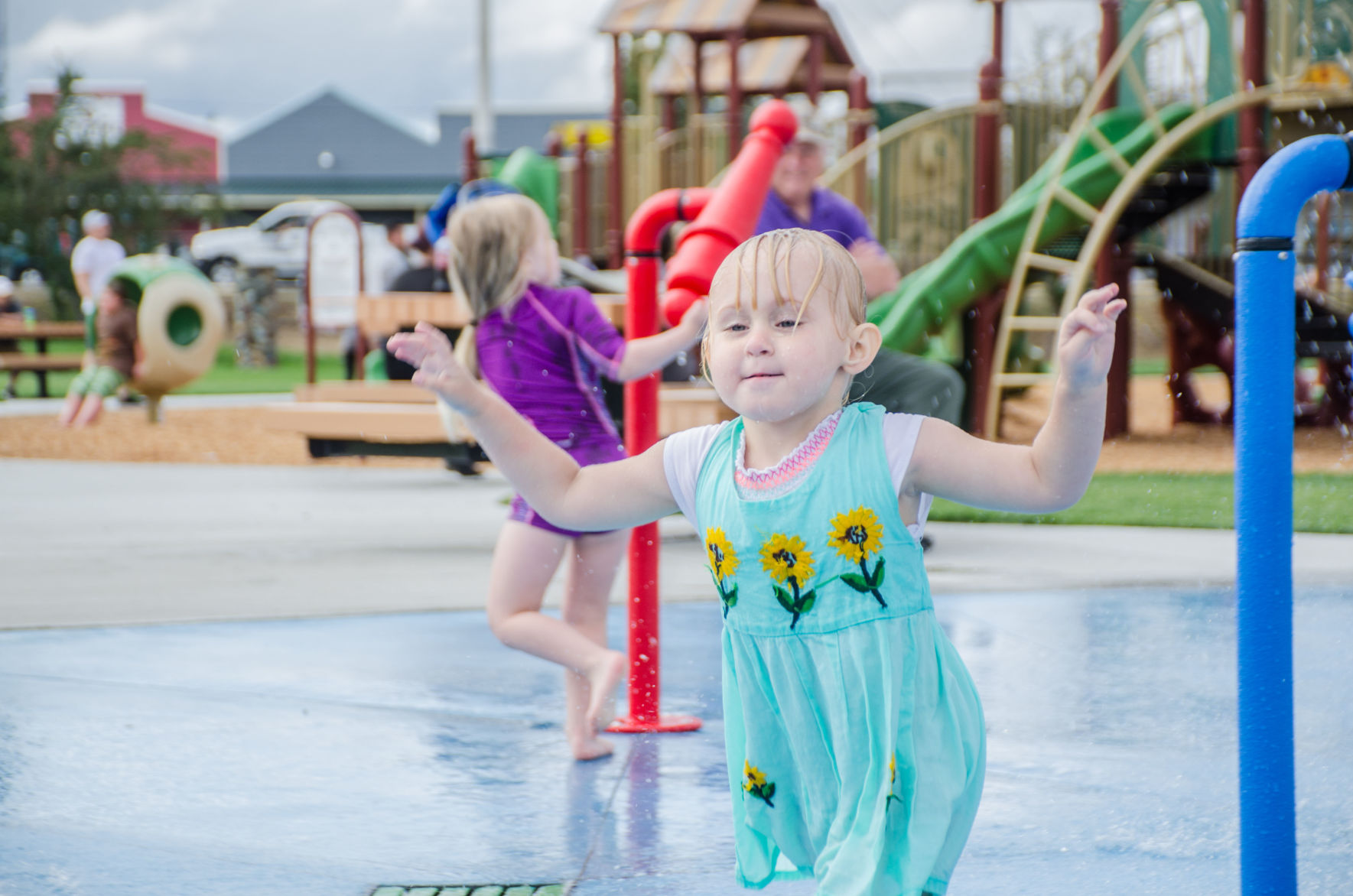190808.news.splashpad.er2.jpg
